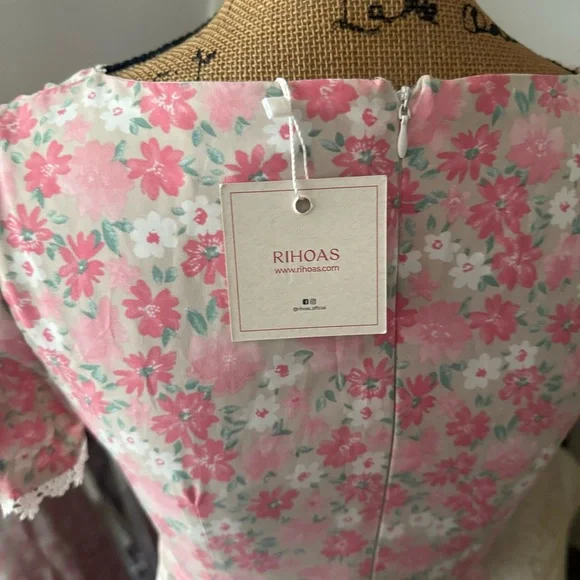 RIHOAS Retro Pink Floral Midi Dress - Picture 8 of 10